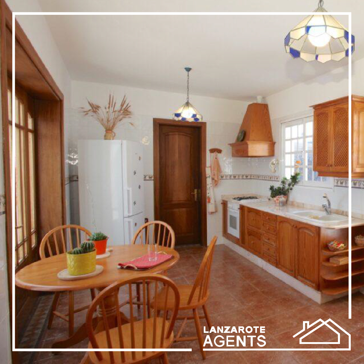 Lanzarote agents - Linea grafica-15