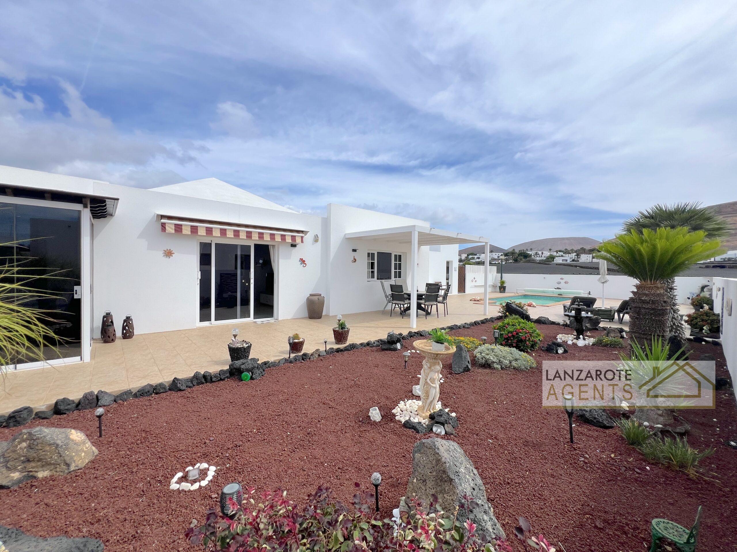 YAIZA-Lanzarote-Agents-0063-1-scaled