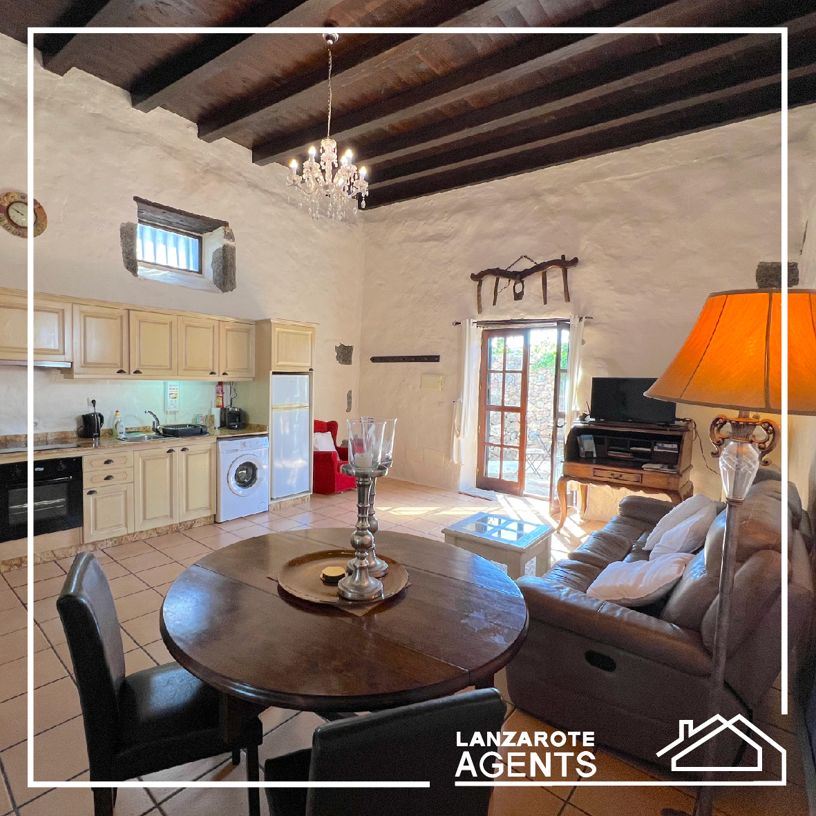 Lanzarote agents - Linea grafica-15