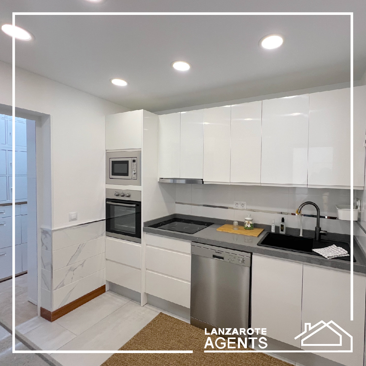 Lanzarote agents - Linea grafica-87