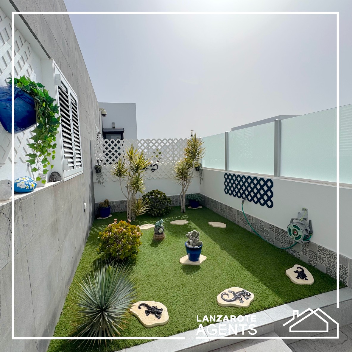 Lanzarote agents - Linea grafica-35