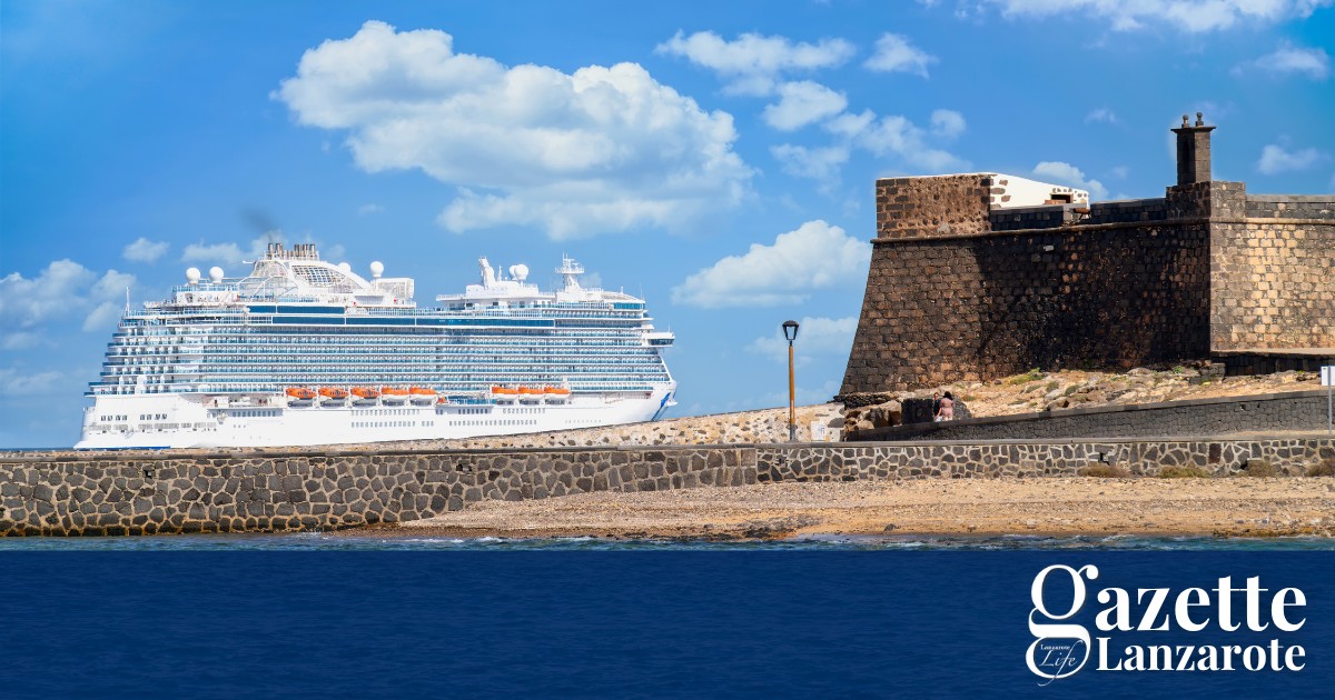 arrecife-cruise-ships